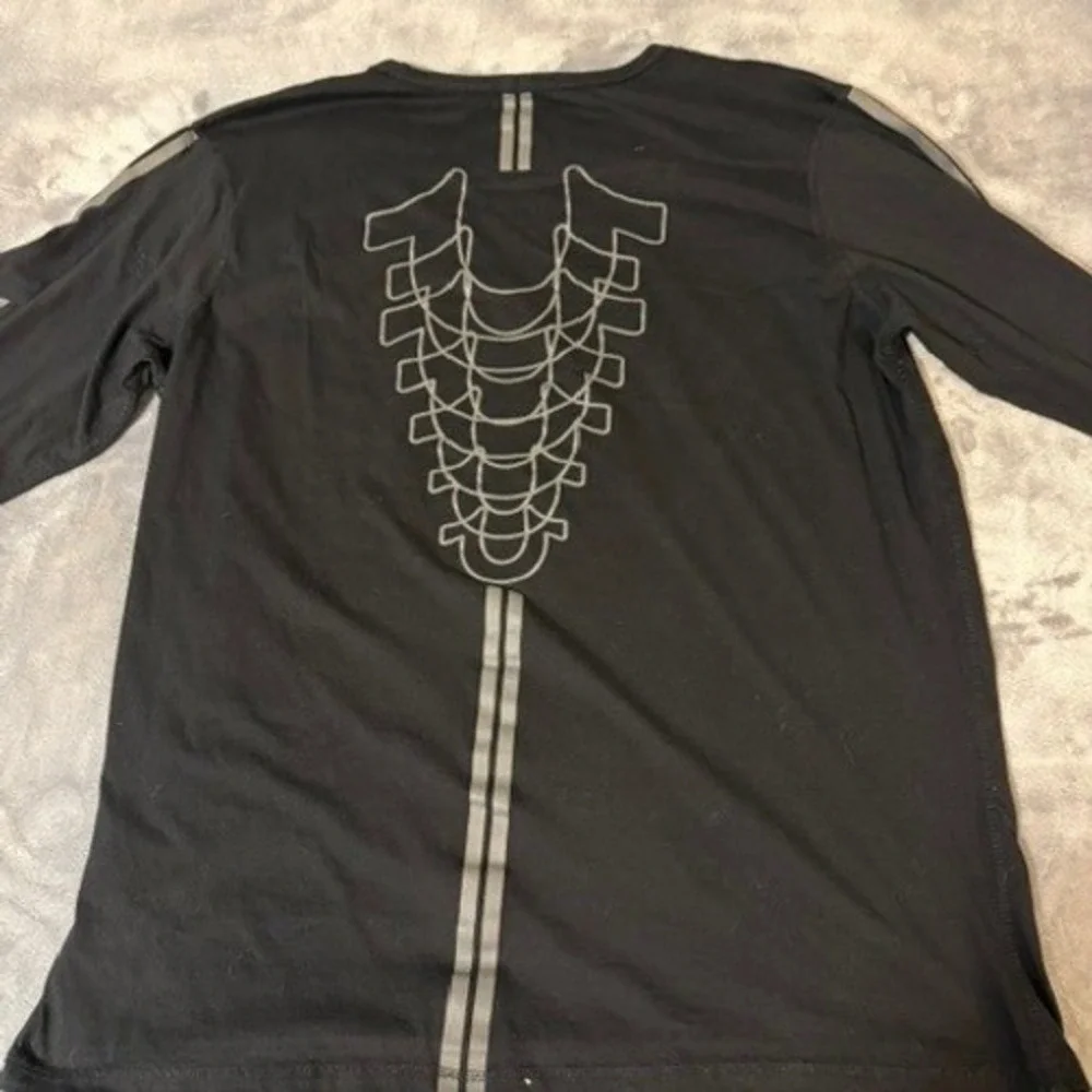 True Religion‎ Mens XXXL Black Long Sleeve Graphic T-Shirt Spine Print Cotton
